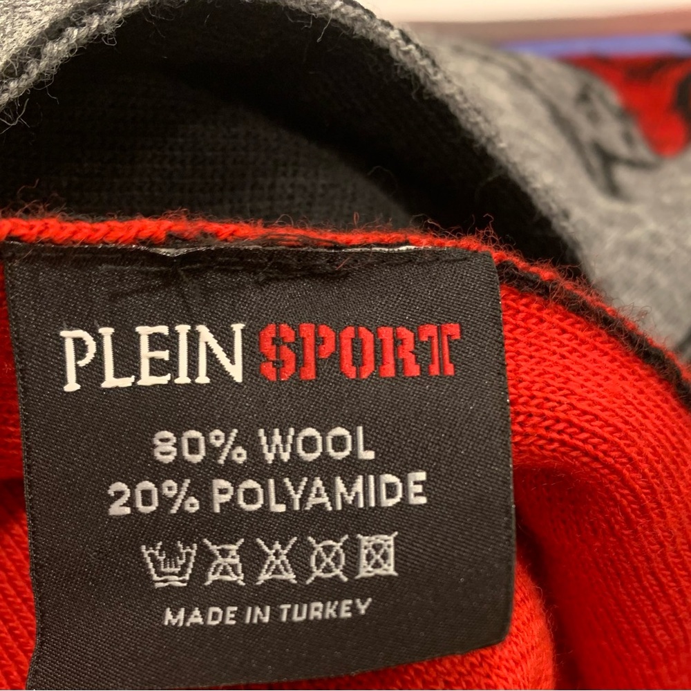 PLEIN SPORT Scarf - Picture 7 of 8